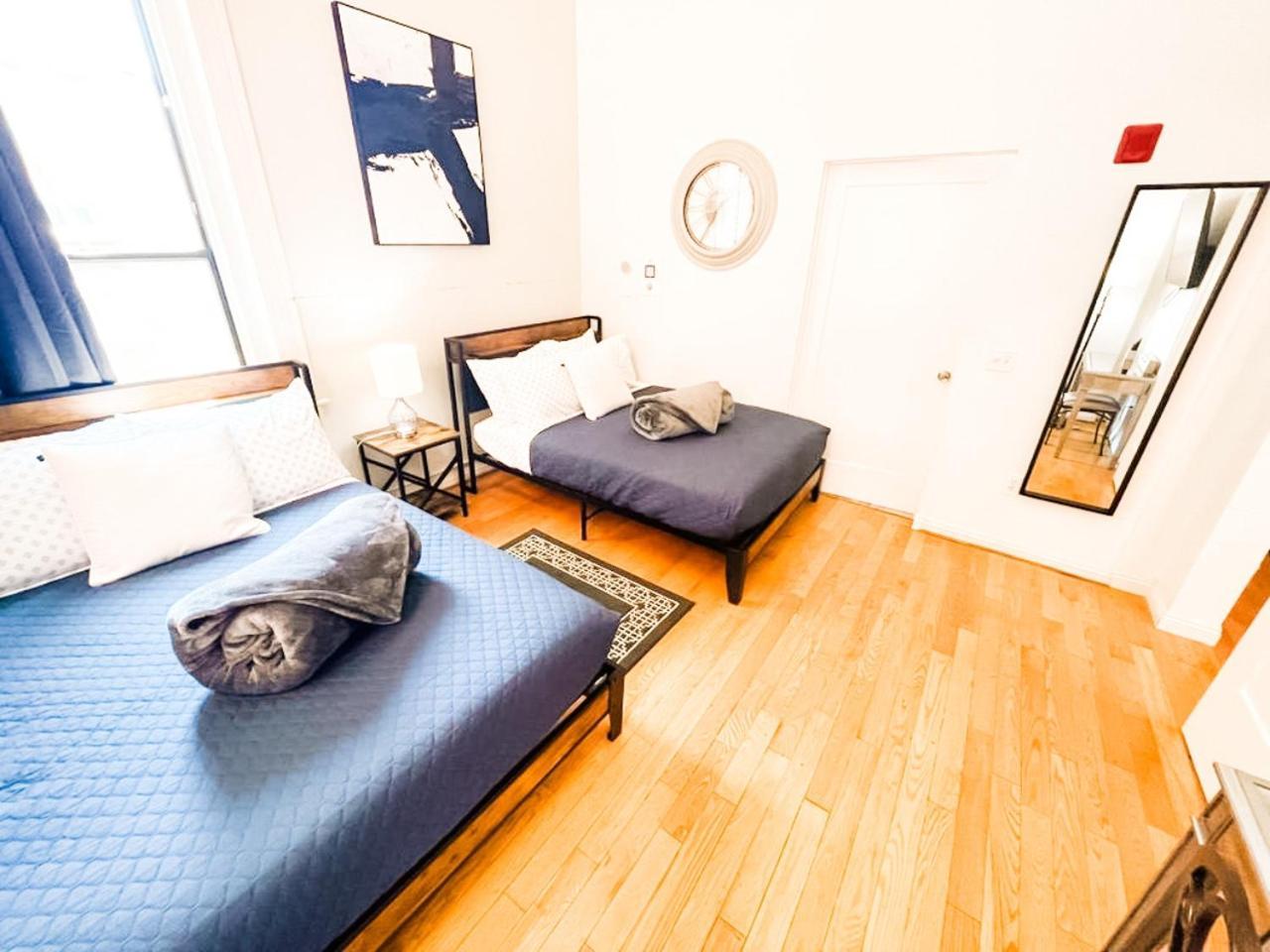 Hotel Gaslamp 2bdrm - W Parking & 4 Beds #204